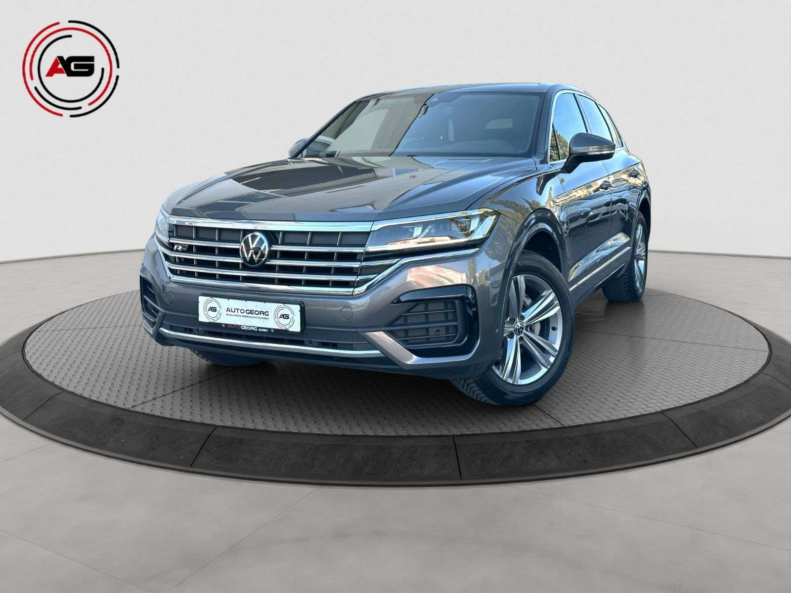 Second hand Volkswagen Touareg 3.0 TDI
