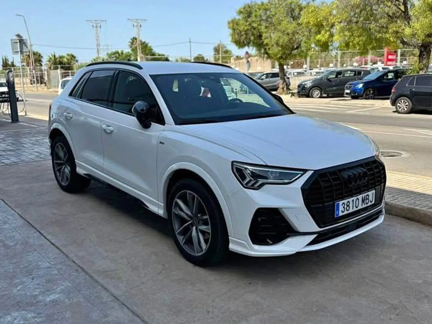 Audi Q3 Sportback 35 TFSI 150cv black line - 1