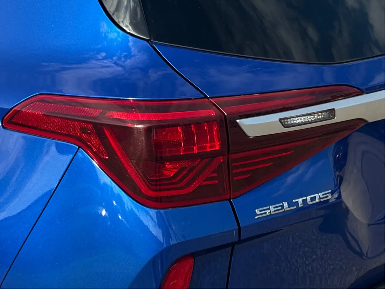 Kia Seltos снимка Kia Seltos