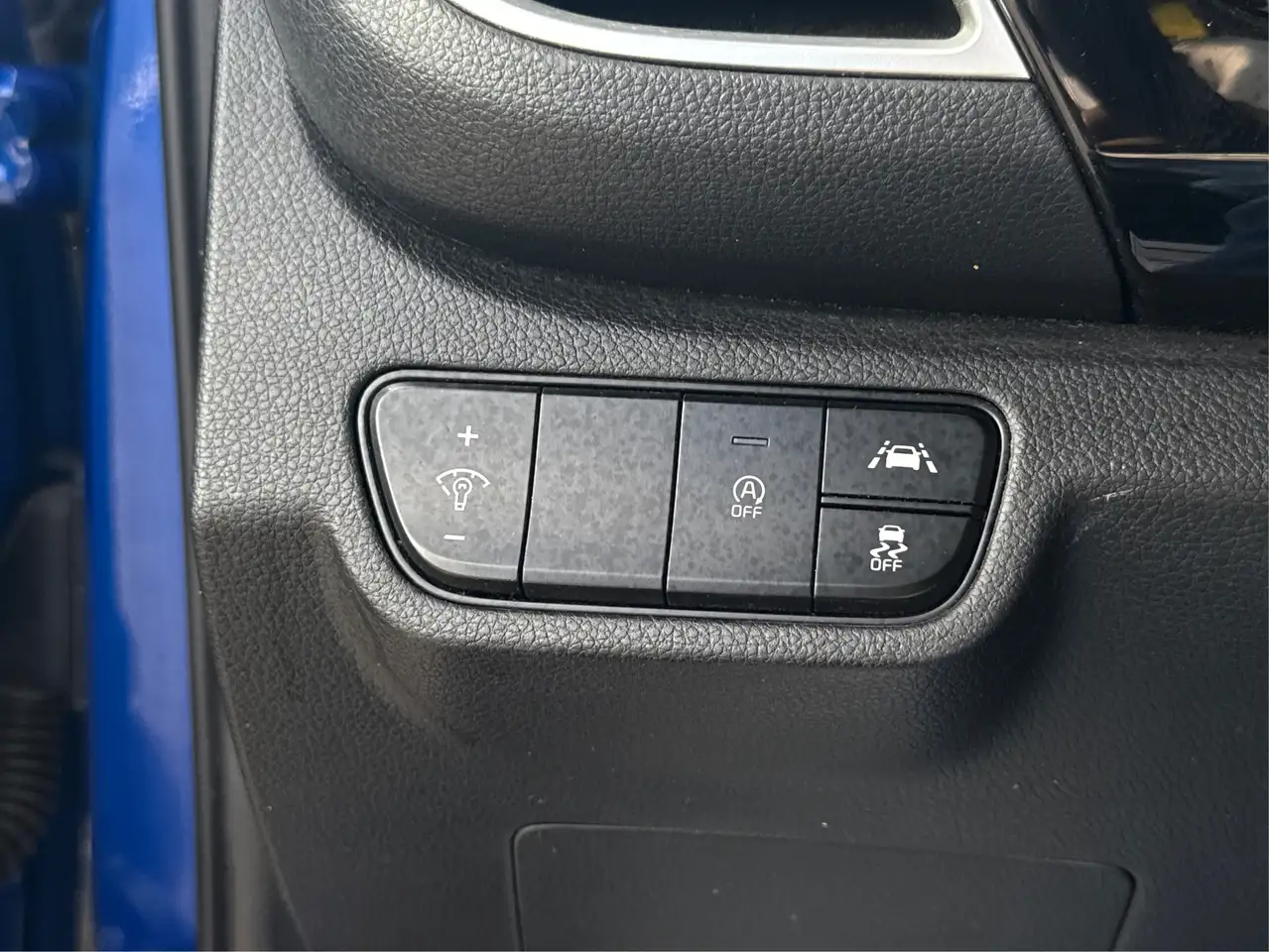 Kia Seltos снимка Kia Seltos