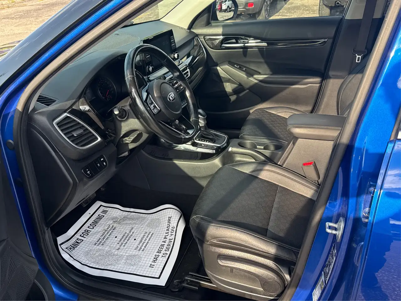 Kia Seltos снимка Kia Seltos