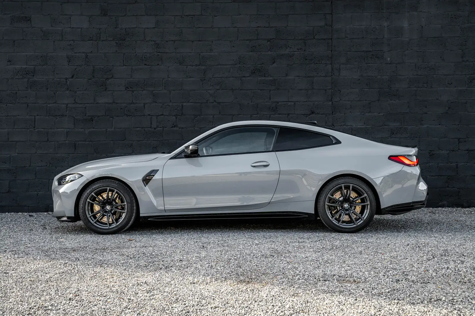 BMW M4 Competition CARBON PACK Grey - 2