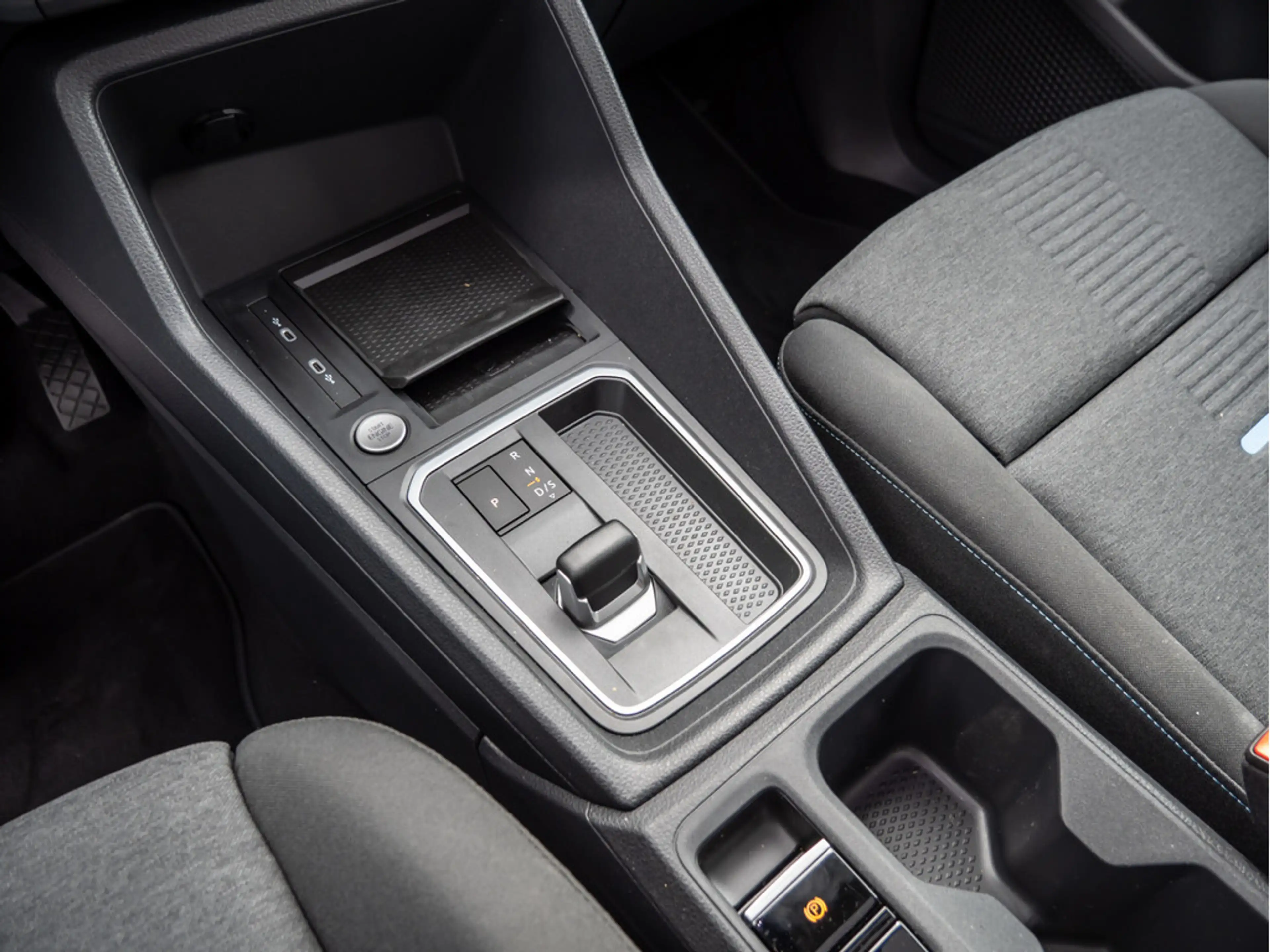 Ford Tourneo Grand Connect Active 7-Sitzer LED ACC — photo 15