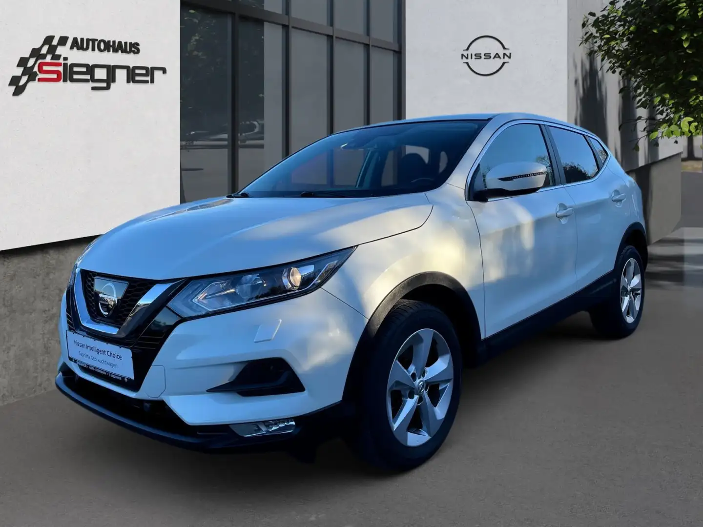 Nissan Qashqai Acenta, Navi, SH, RFK Weiß - 2