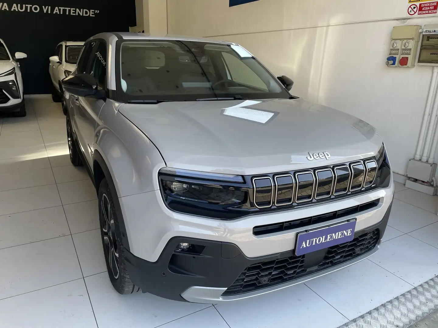 Jeep Avenger 1.2 Turbo MHEV Summit Beige - 1