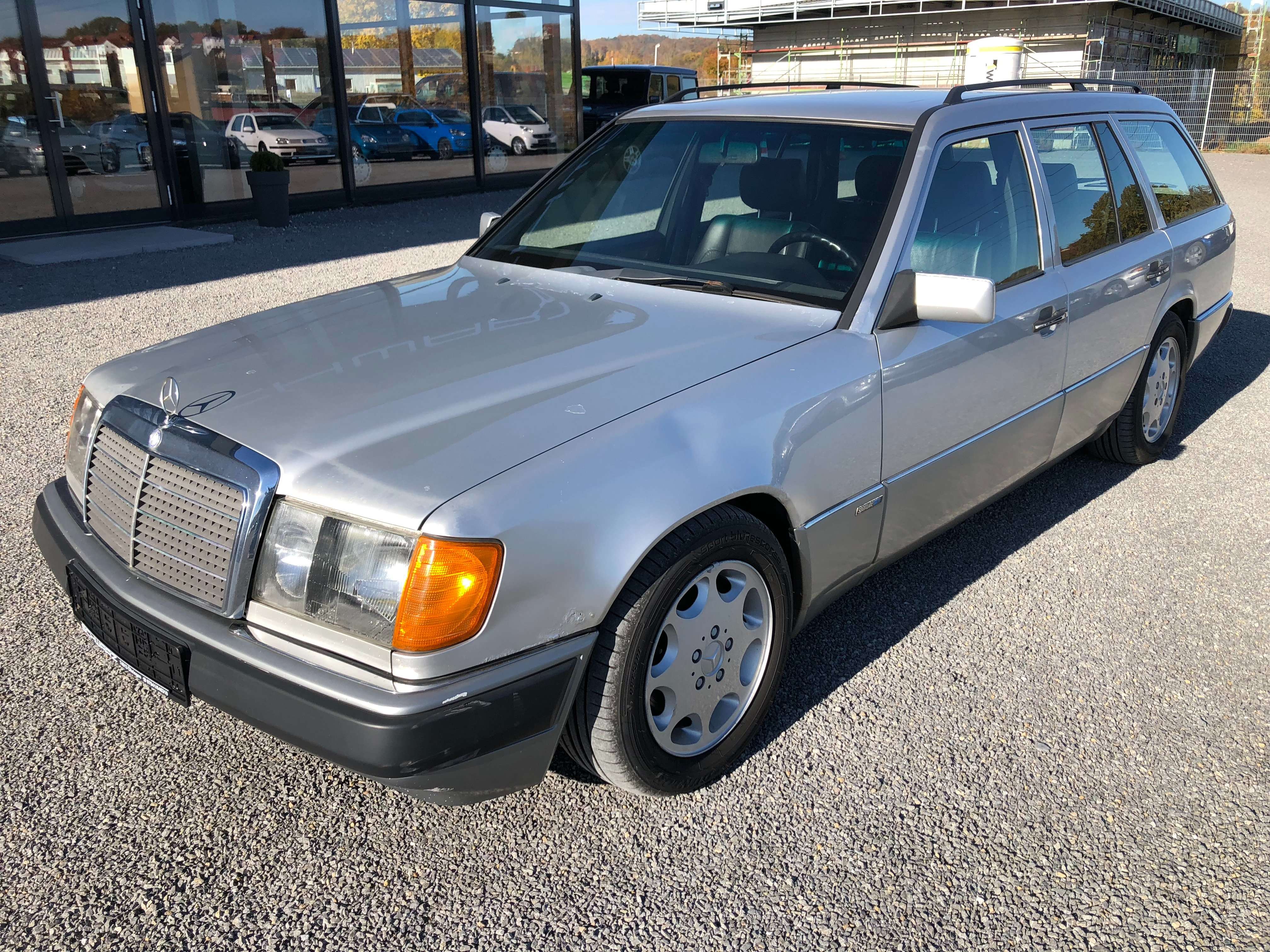 Second hand Mercedes Benz 300 3.0