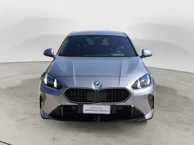 BMW 1 Series view 2