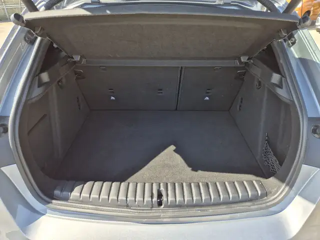 BMW 1 Series view 12