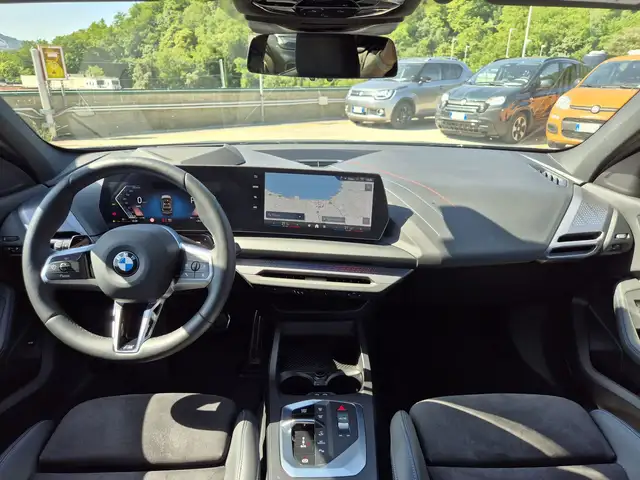 BMW 1 Series view 8