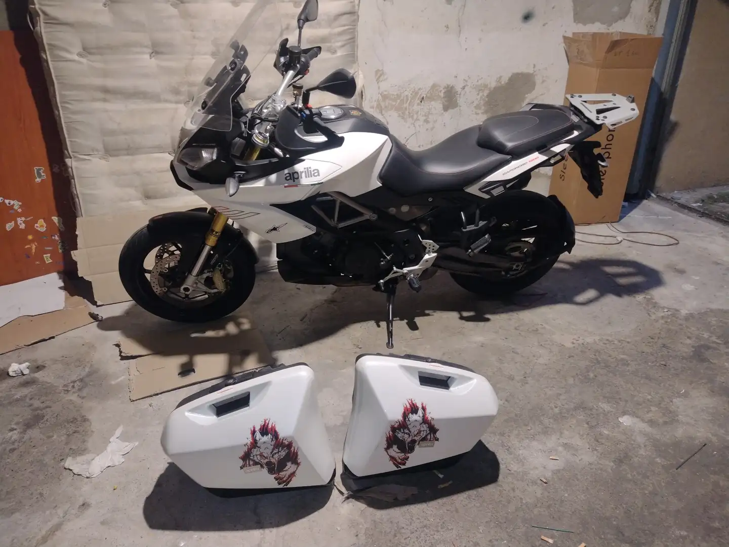 Aprilia Caponord 1200 Fehér - 1