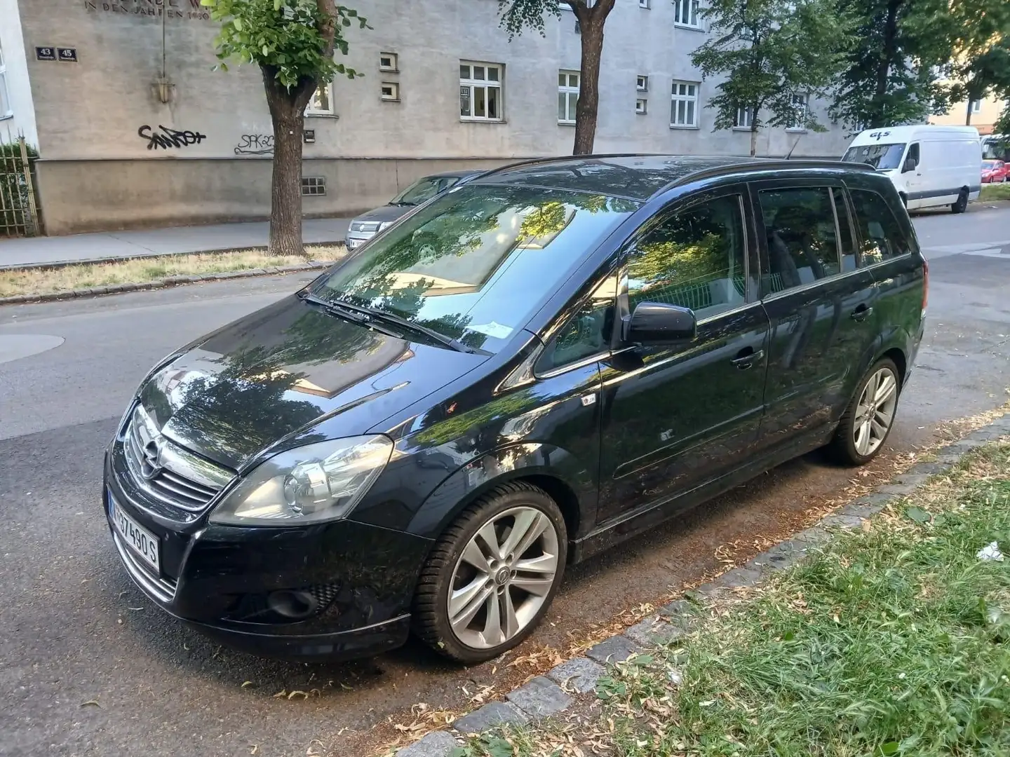 Opel Zafira 2.2 Edition - 2