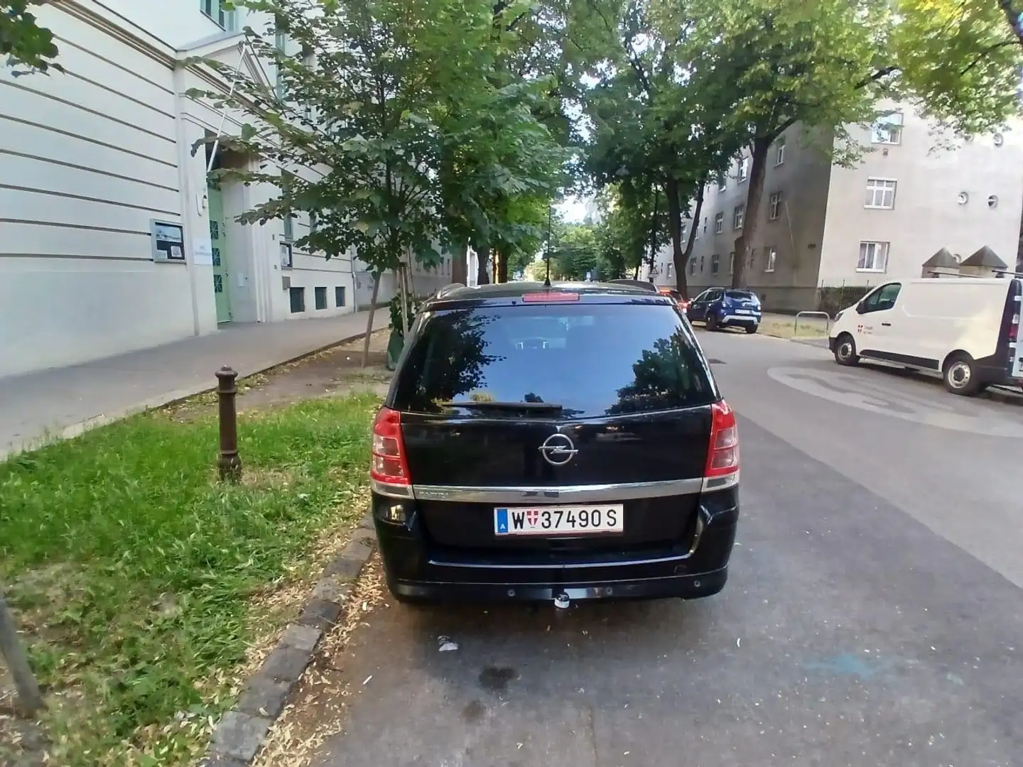 Opel Zafira 2.2 Edition - 1