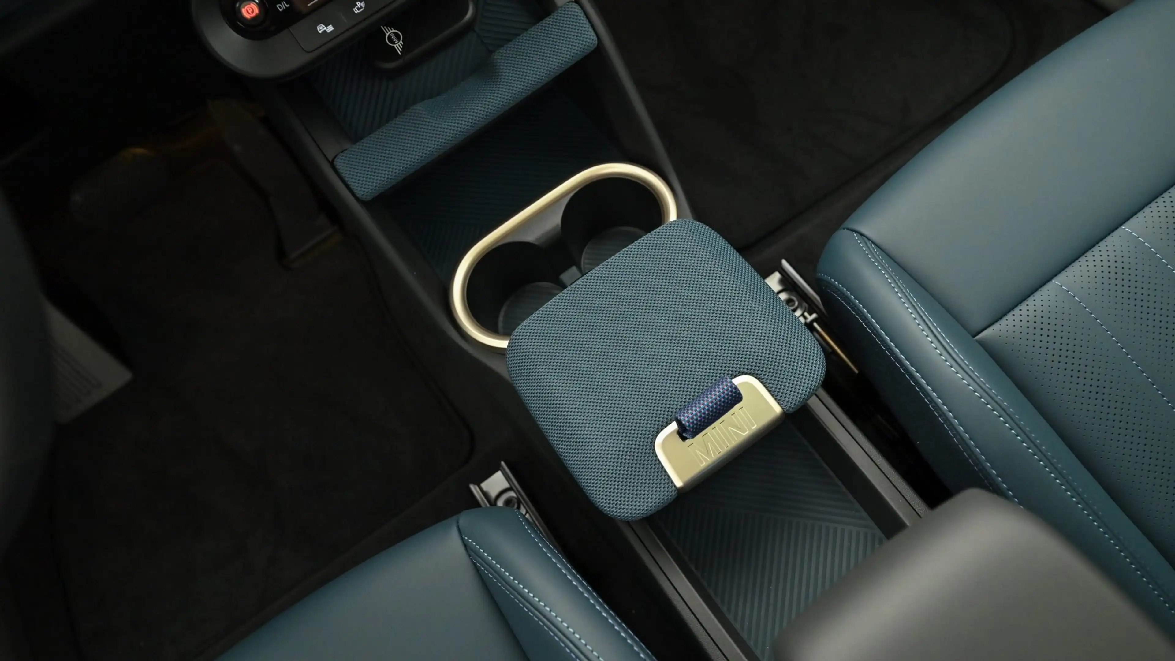 MINI Countryman C Countryman C — photo 14