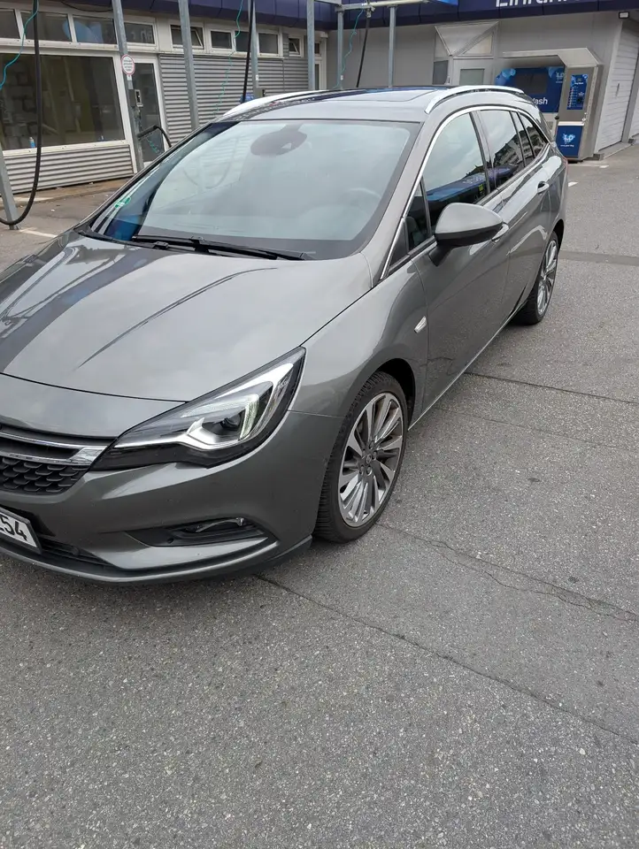 Opel Astra 1.4 Turbo Start/Stop Automatik Sports Tourer Innov — photo 1 of 15