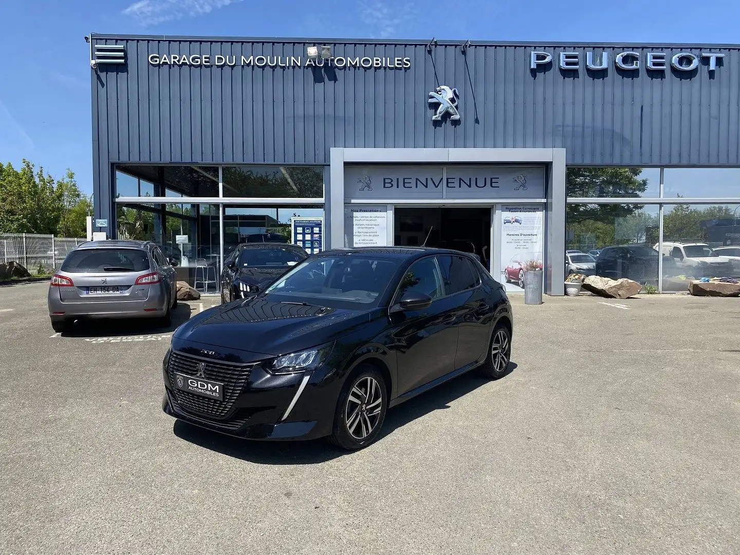 Peugeot 208 1.2 PURETECH 130CH S\u0026S ALLURE EAT8 7CV - 1