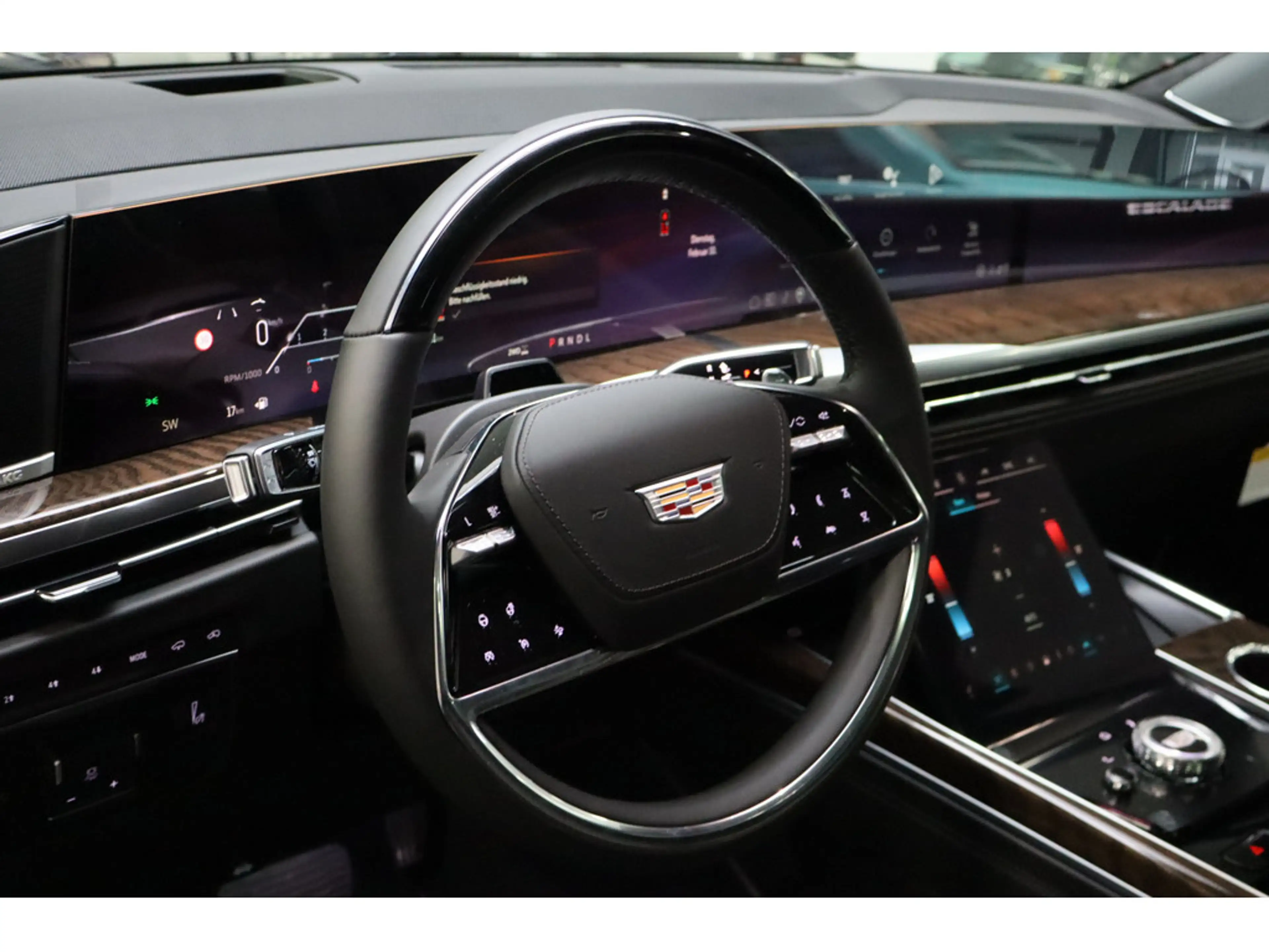 Cadillac Escalade Platinum Sport ESV MY26 24Zoll ABV — photo 13