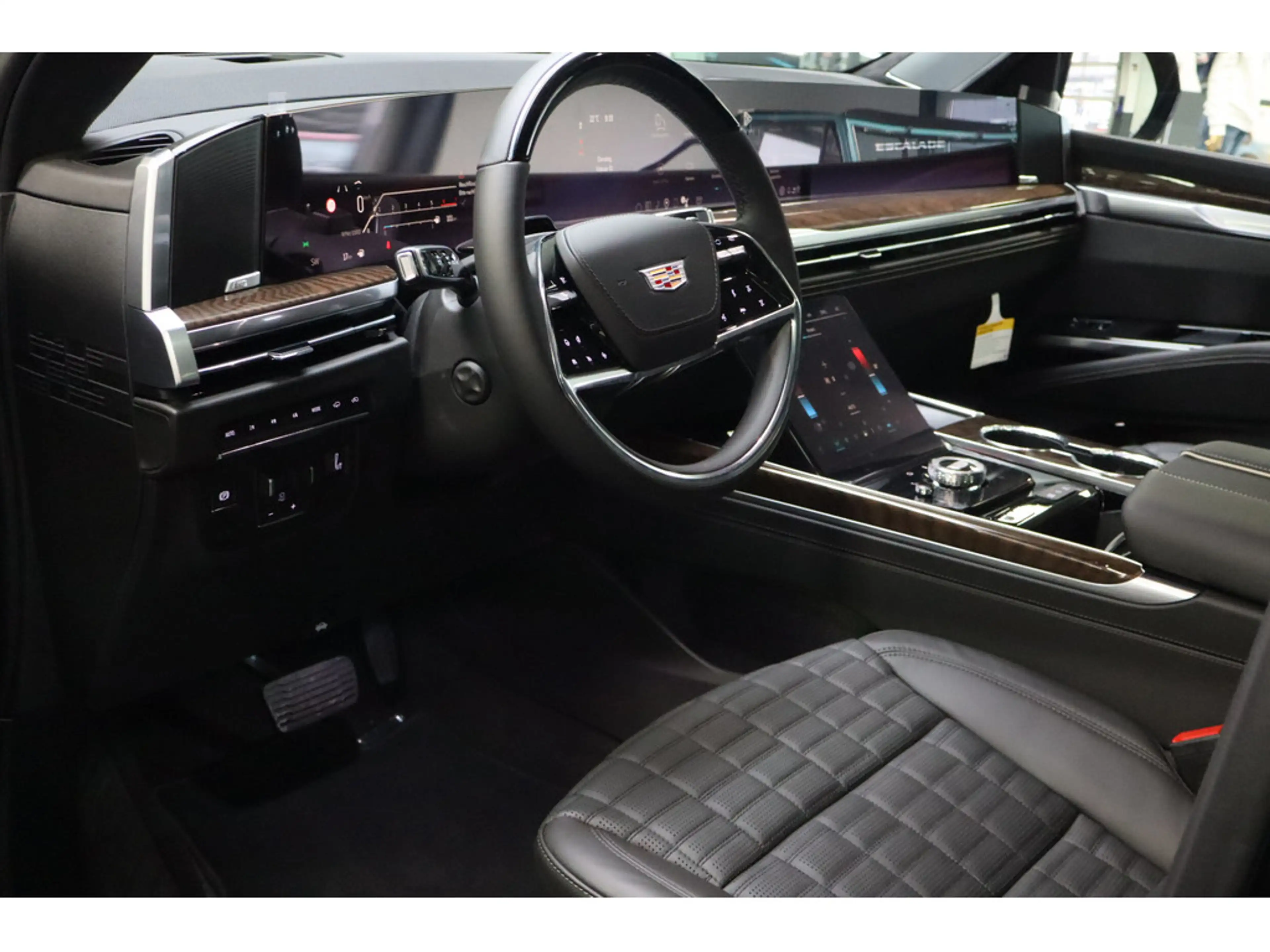 Cadillac Escalade Platinum Sport ESV MY26 24Zoll ABV — photo 12