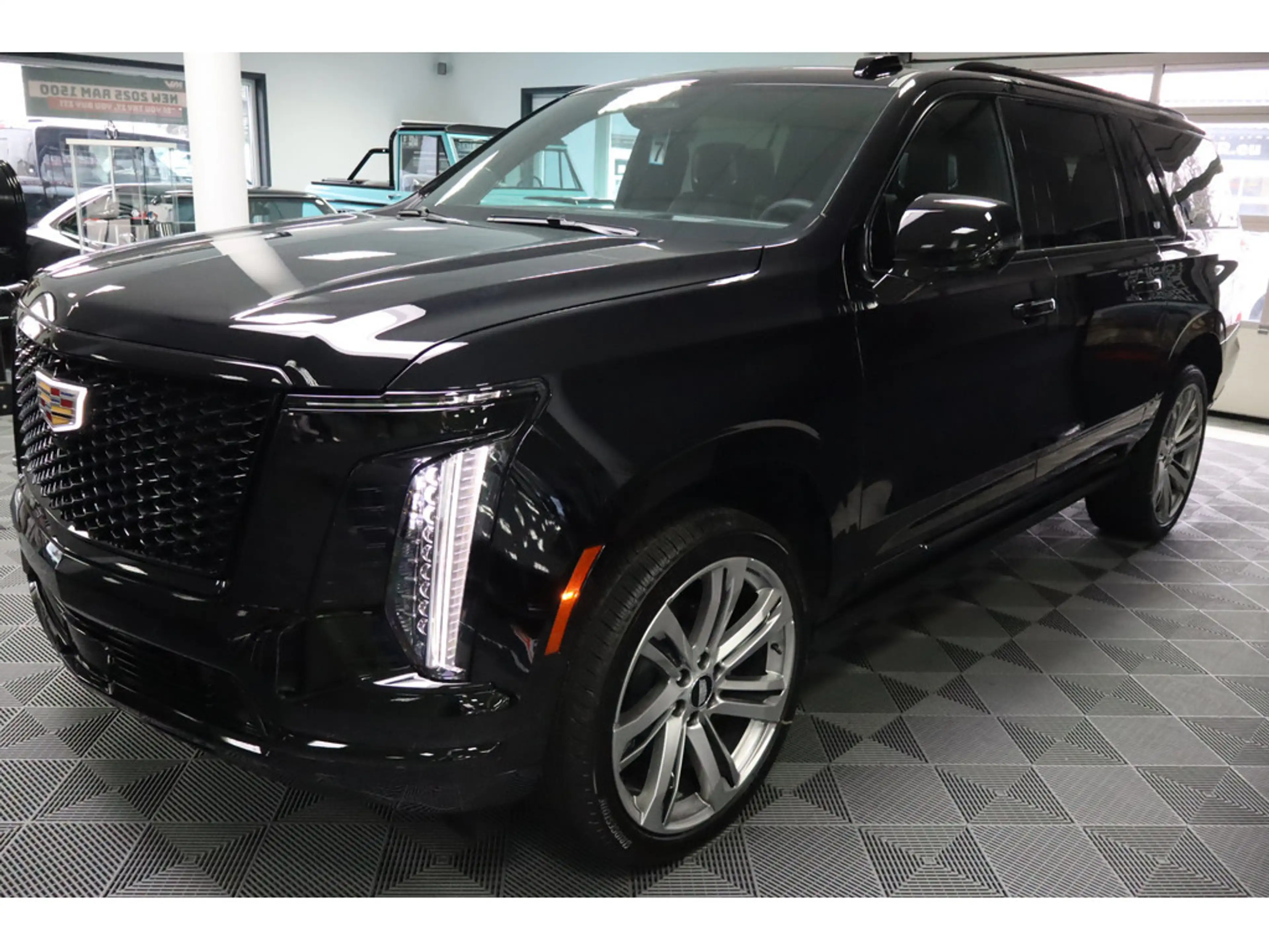 Cadillac Escalade Platinum Sport ESV MY26 24Zoll ABV — photo 5