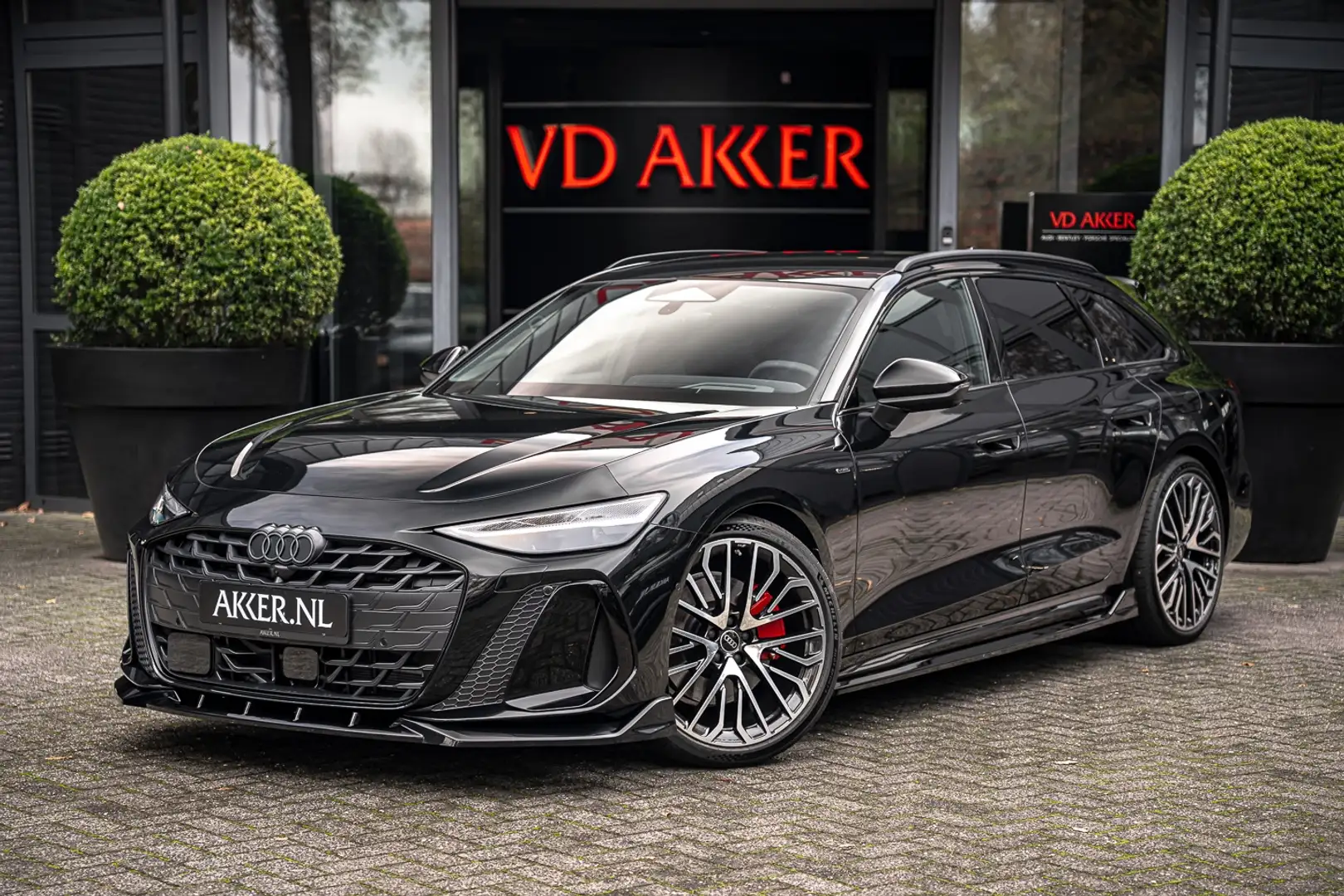 Audi A6 Avant E-Hybrid Quattro S-Edition Competition (368 Grün - 1