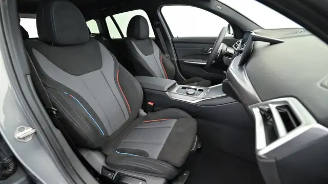 BMW 320 d xDrive M Sportpaket / AHK Ansicht 14