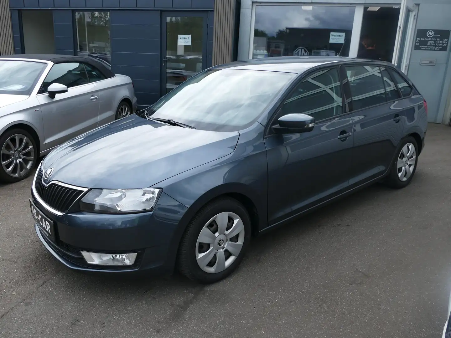 Skoda Rapid/Spaceback Rapid Spaceback 1.4 TDI Klimaautomatik - Navi Grau - 1