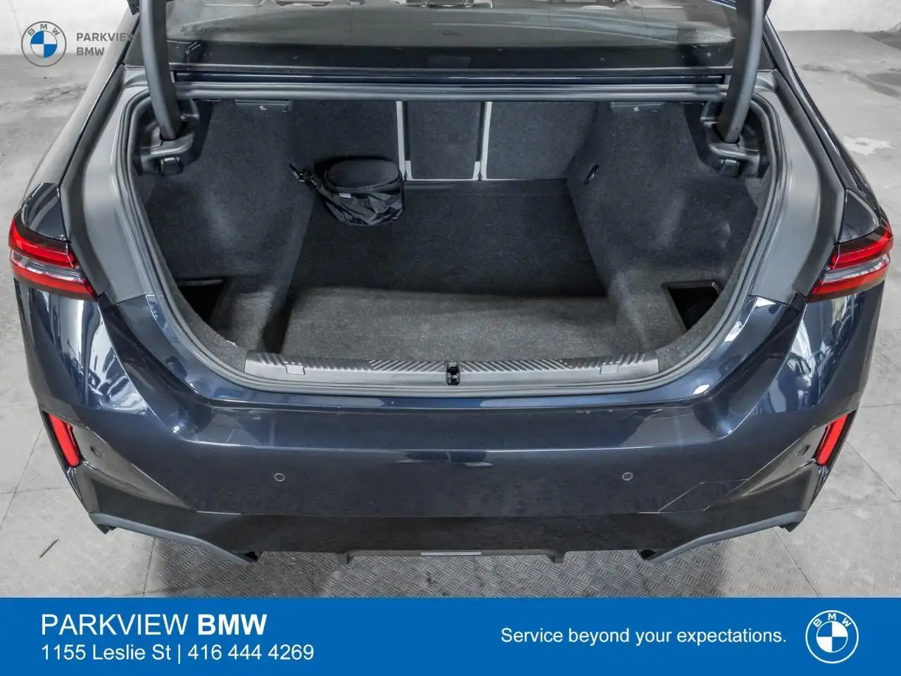 BMW 5 Series снимка BMW 5 Series