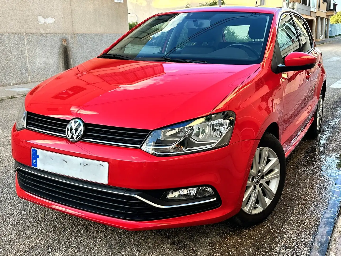 Volkswagen Polo Polo 1.2 TSI BMT A-Polo Plus 66kW A-Polo Plus Rojo - 1