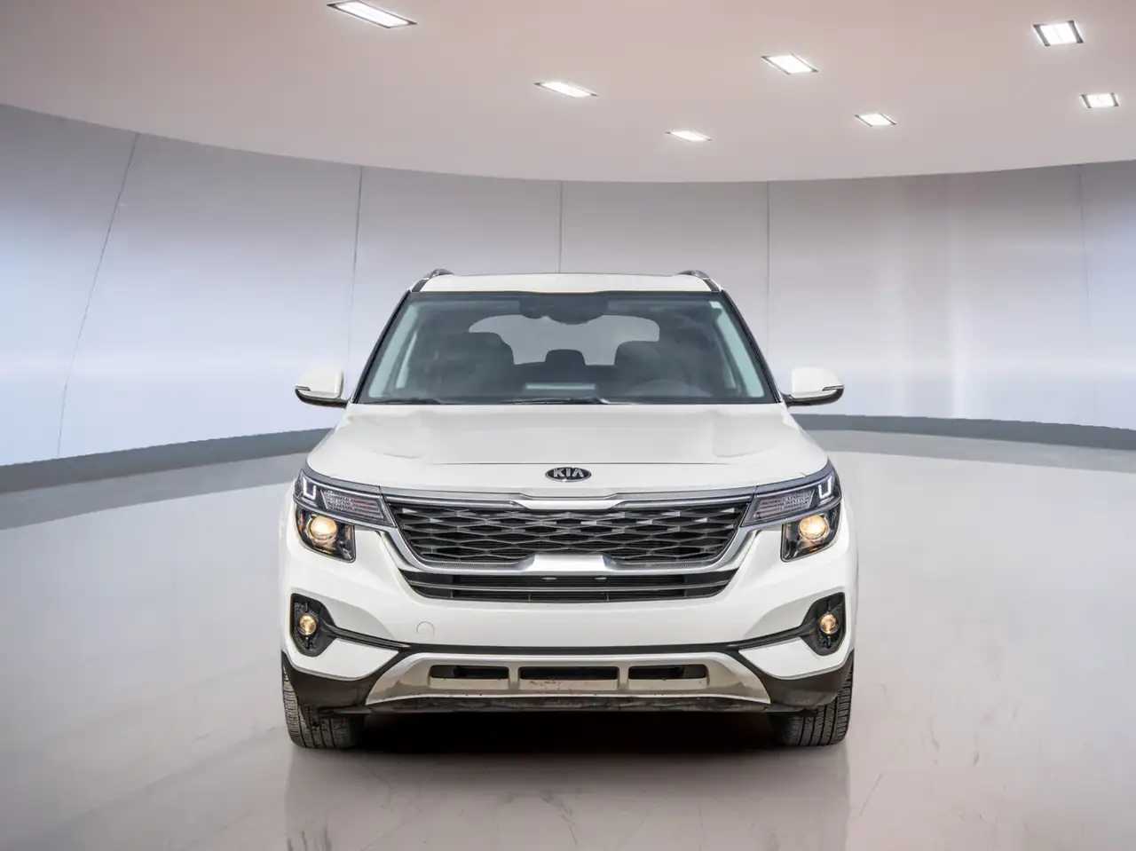 Kia Seltos снимка Kia Seltos
