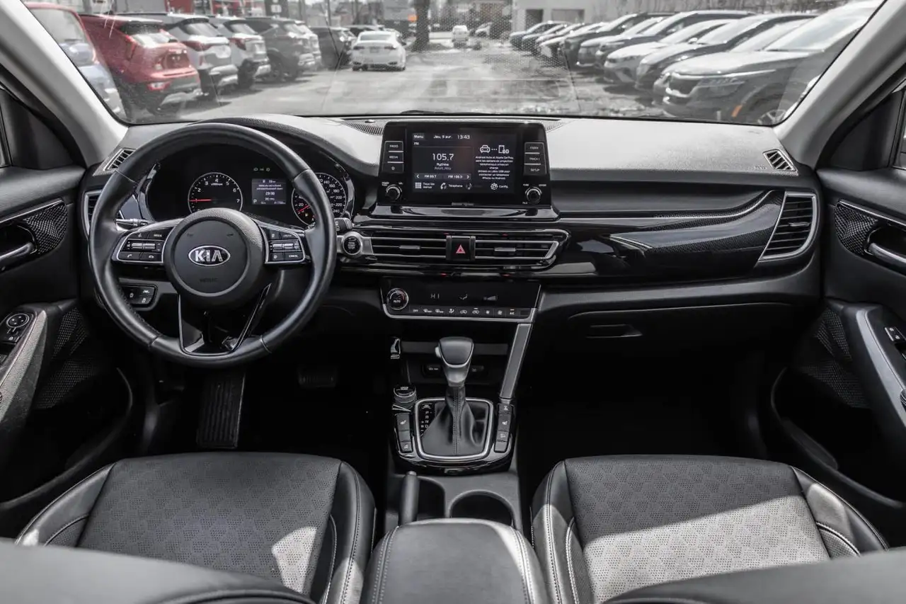 Kia Seltos снимка Kia Seltos