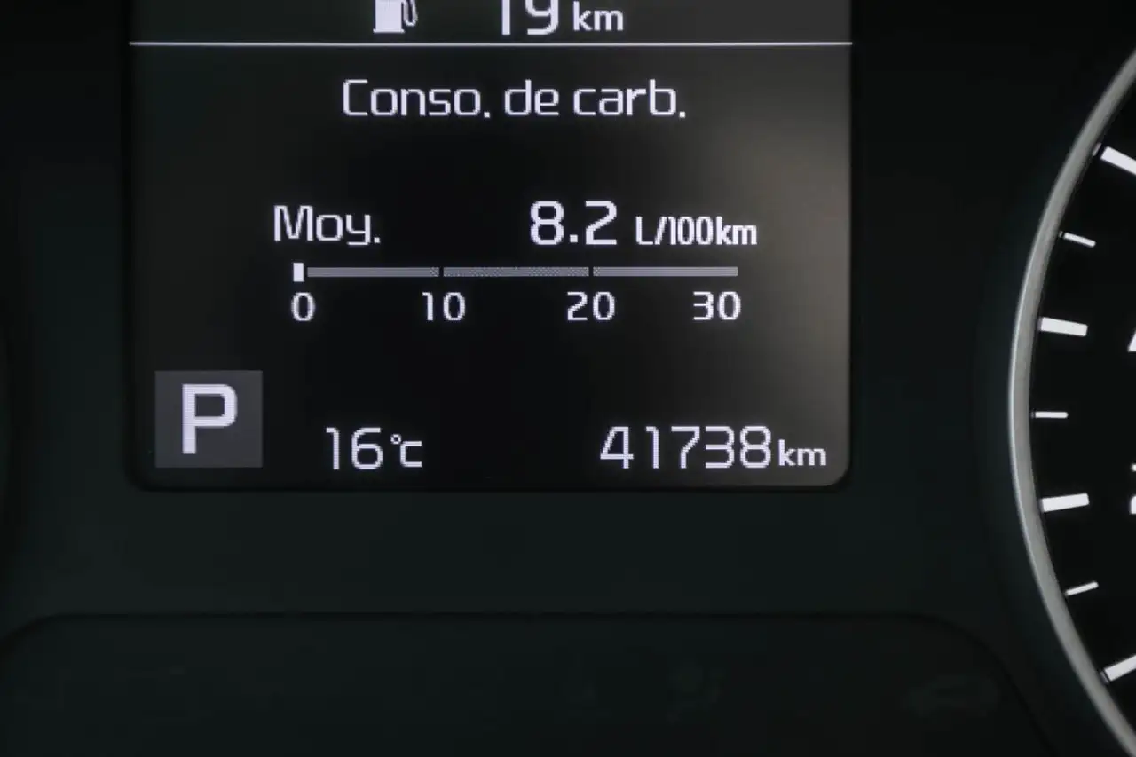 Kia Seltos снимка Kia Seltos