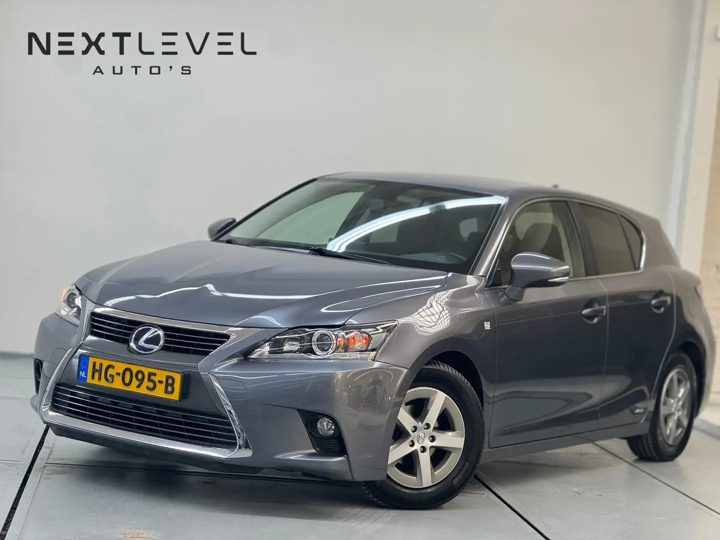 Lexus CT 200h 25th Edition Navi Clima Cruise Camera Gris - 2