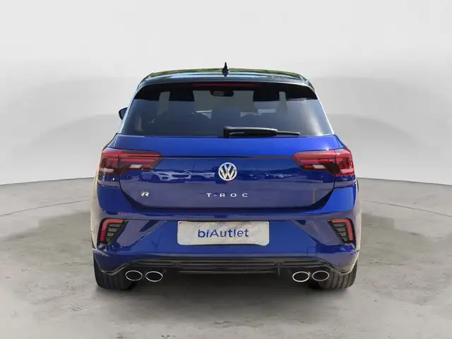 Volkswagen T-Roc view 3