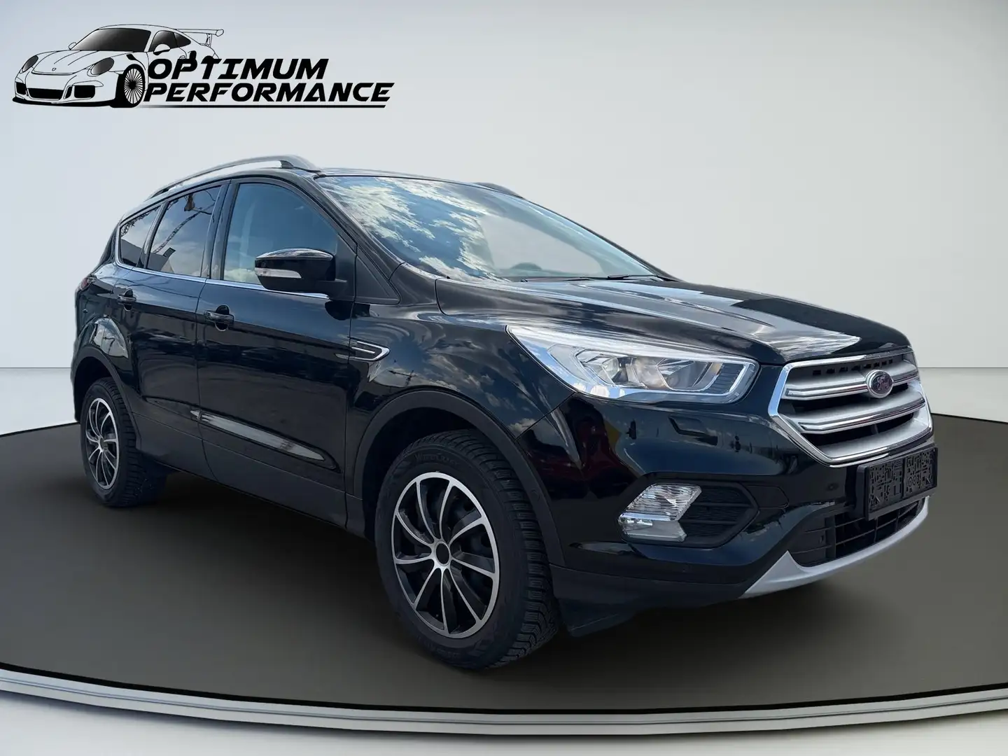 Ford Kuga 1.5 Eco Boost Titanium Schwarz - 2