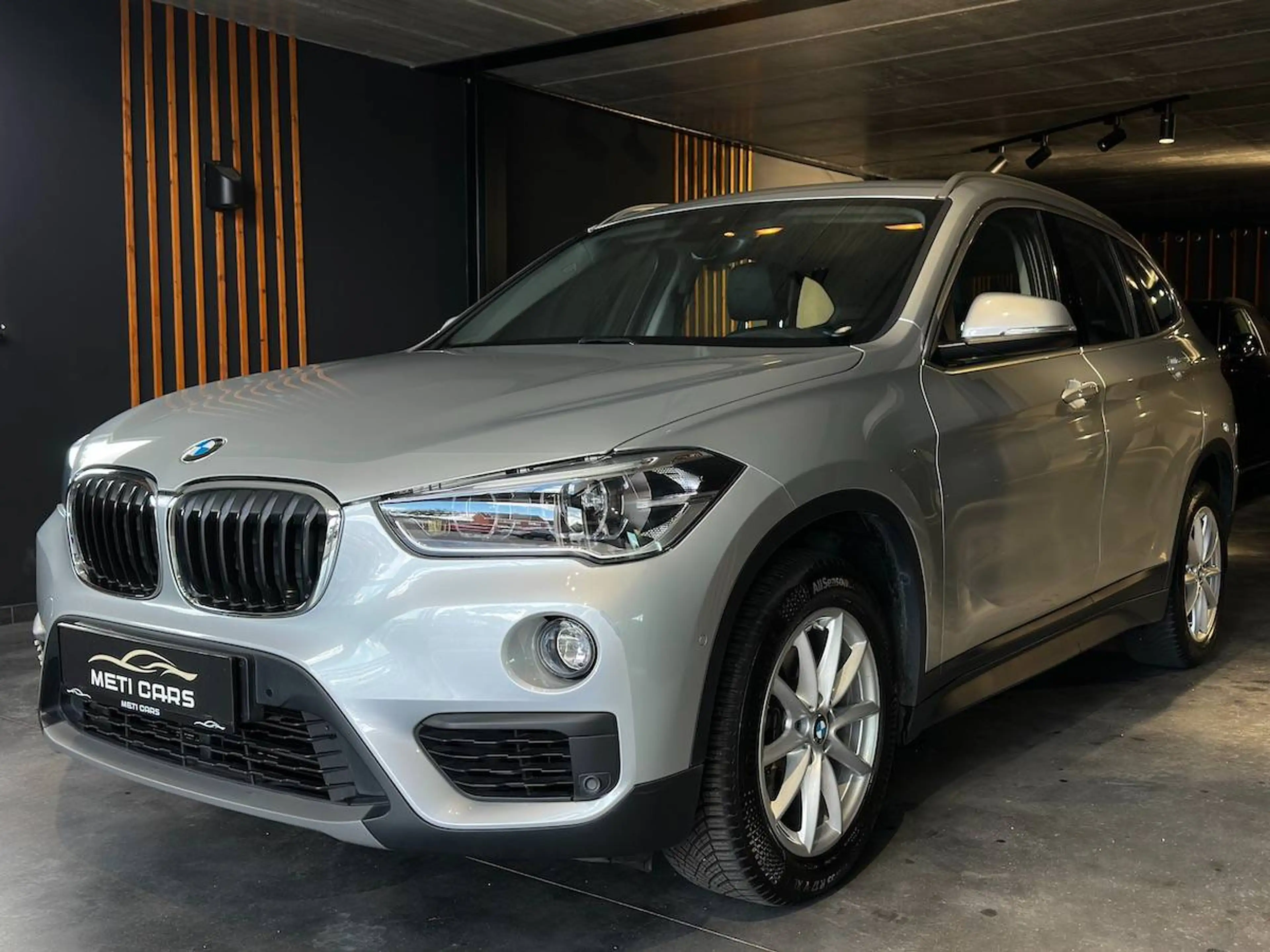 BMW X1 1.5iA sDrive18i | Sensoren | Camera | Navi | BT | ... — photo 5