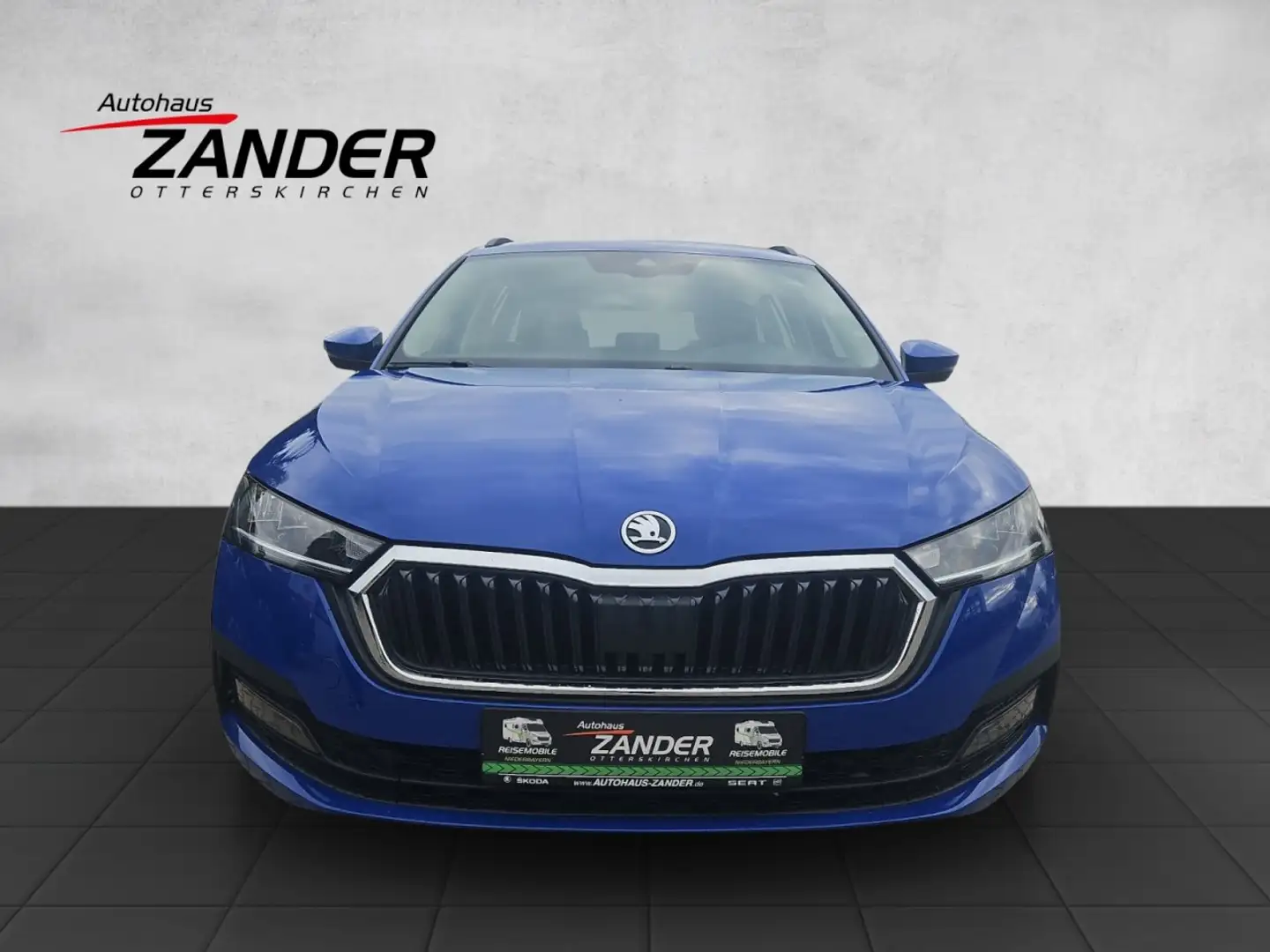 Skoda Octavia Combi Ambition Blau - 2