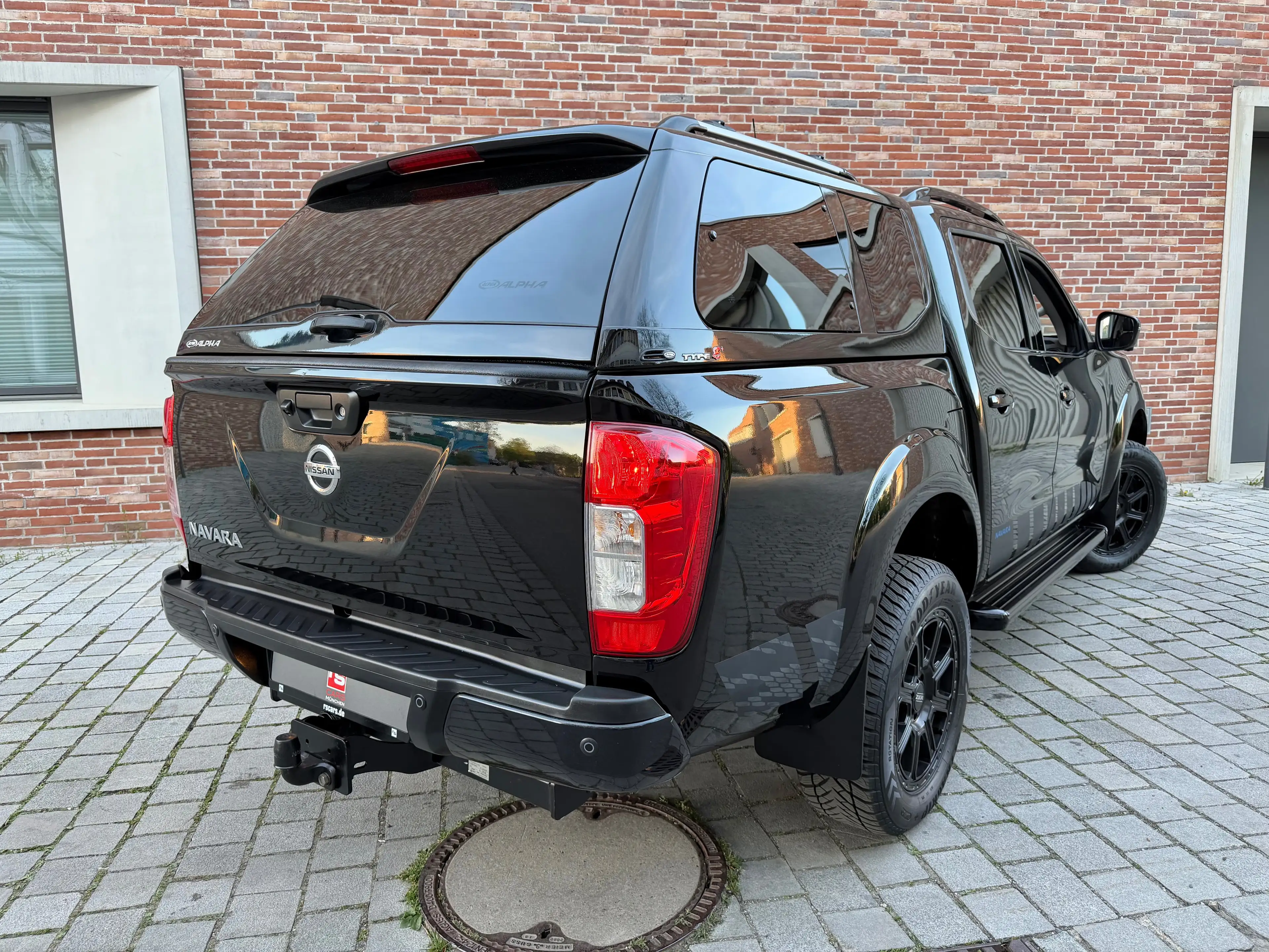 Nissan Navara N-Guard  SONDERMODELL mit HARDTOP + VOLLAUSTATTUNG — photo 9
