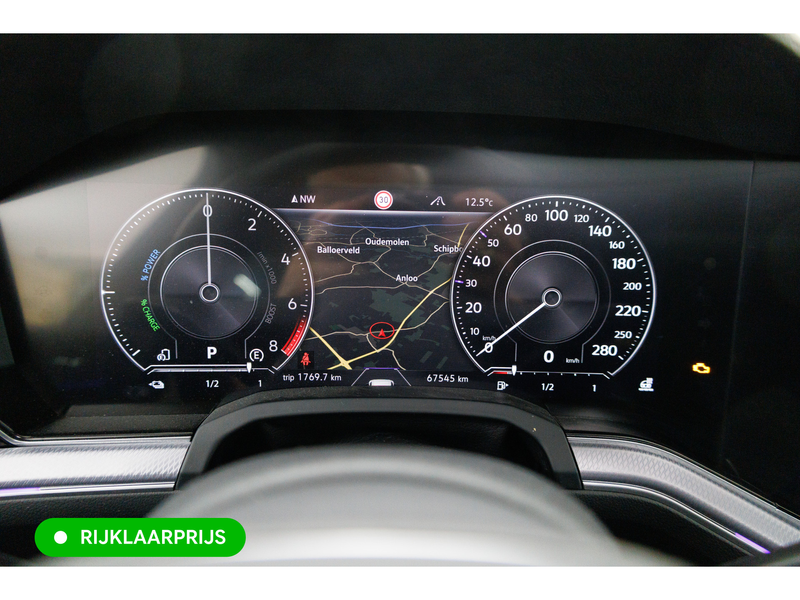 Volkswagen Touareg 3.0 TSi 4MOTION R-line 462 PK | Panoramadak | Luch — photo 23