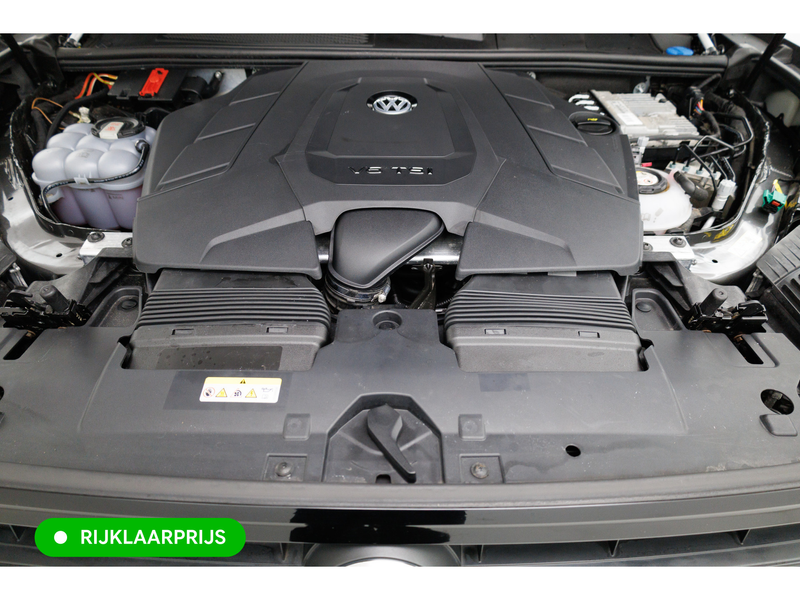 Volkswagen Touareg 3.0 TSi 4MOTION R-line 462 PK | Panoramadak | Luch — photo 17