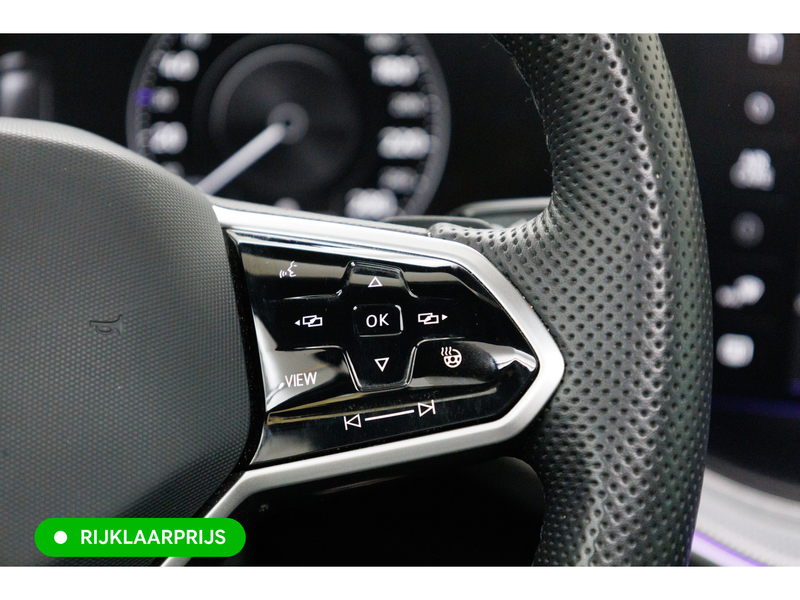 Volkswagen Touareg 3.0 TSi 4MOTION R-line 462 PK | Panoramadak | Luch — photo 19