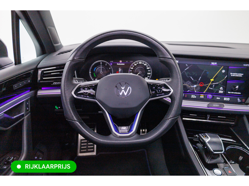 Volkswagen Touareg 3.0 TSi 4MOTION R-line 462 PK | Panoramadak | Luch — photo 4