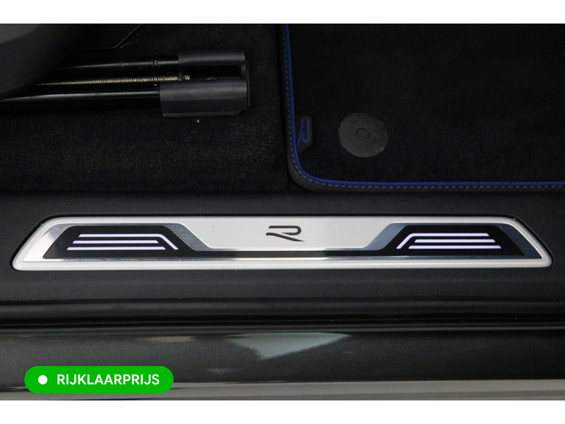 Volkswagen Touareg 3.0 TSi 4MOTION R-line 462 PK | Panoramadak | Luch — photo 16