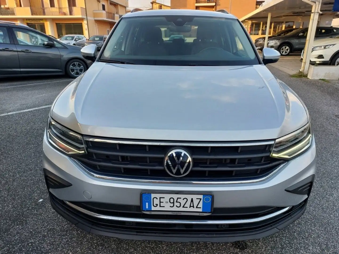 Volkswagen Tiguan 1.5 TSI 150 CV DSG ACT Life 5 posti Fatturab. Grigio - 2