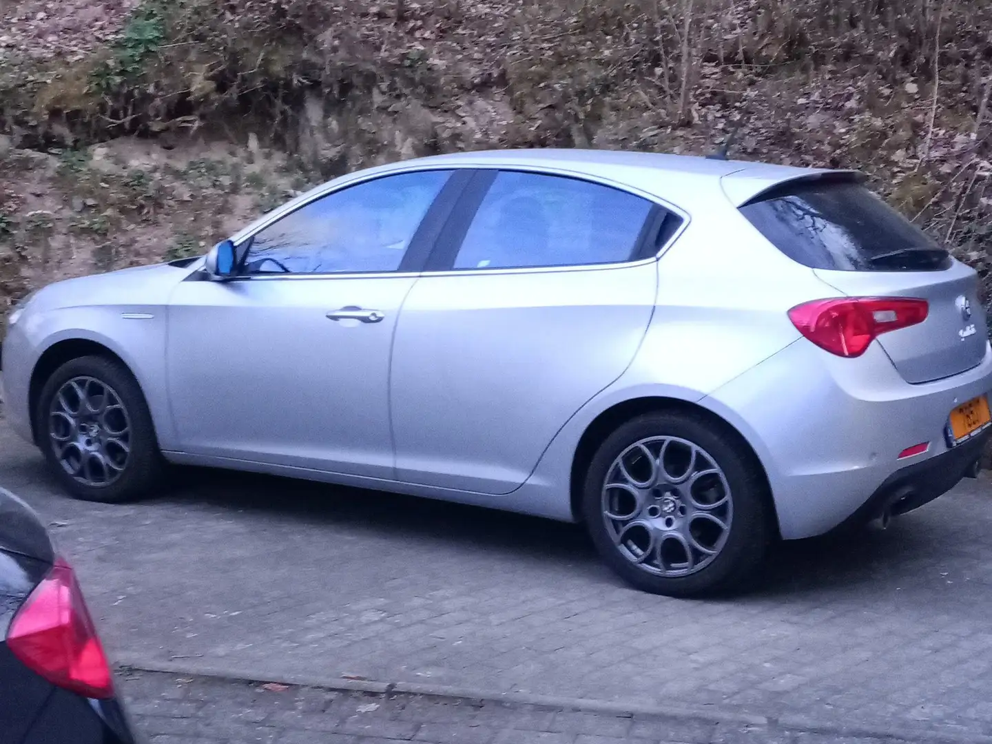 Alfa Romeo Giulietta Giulietta 2.0 JTDM 16V TCT Turismo Argent - 2