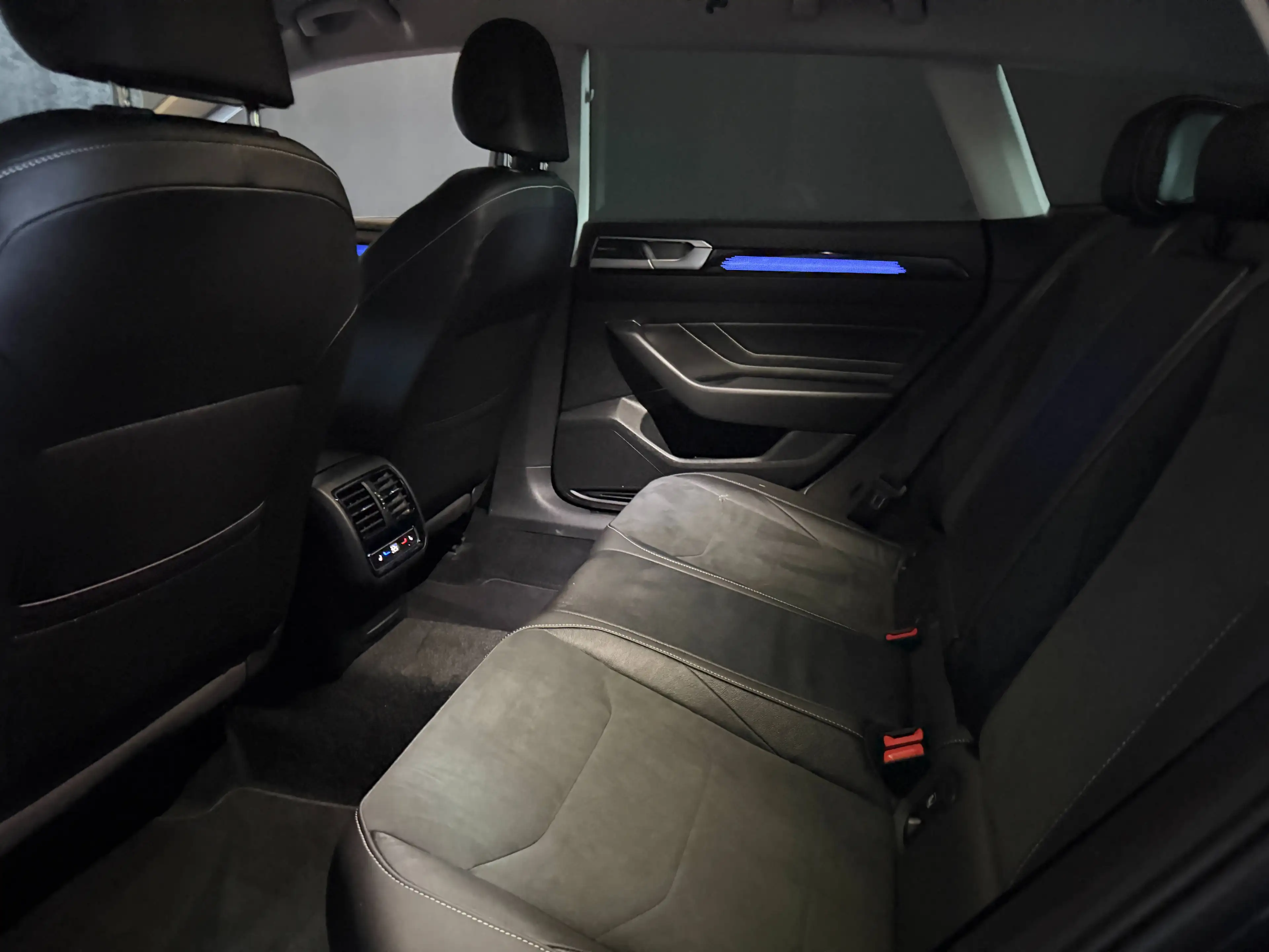 Volkswagen Arteon Elegance *38-tkm*KAMERA*LED*TOP* — photo 34