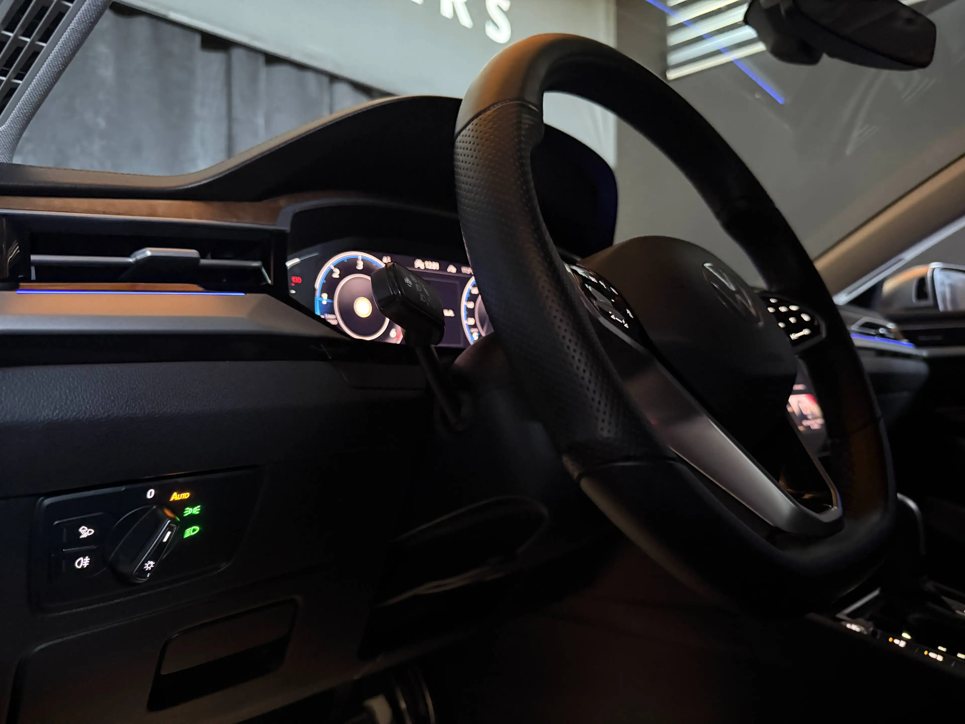 Volkswagen Arteon Elegance *38-tkm*KAMERA*LED*TOP* — photo 33