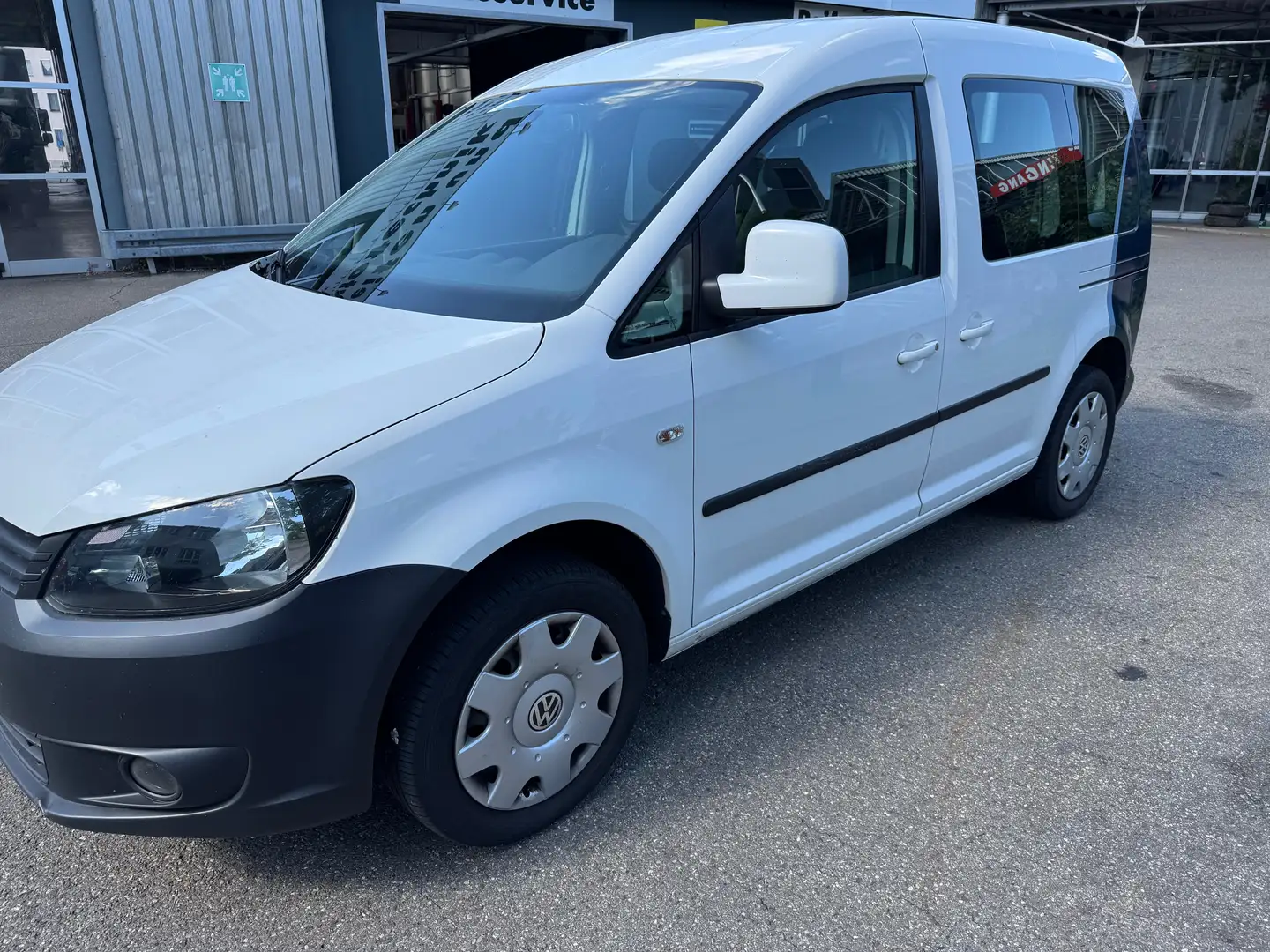 Volkswagen Caddy 2.0 TDI (5-Si.) Edition 30 Weiß - 1