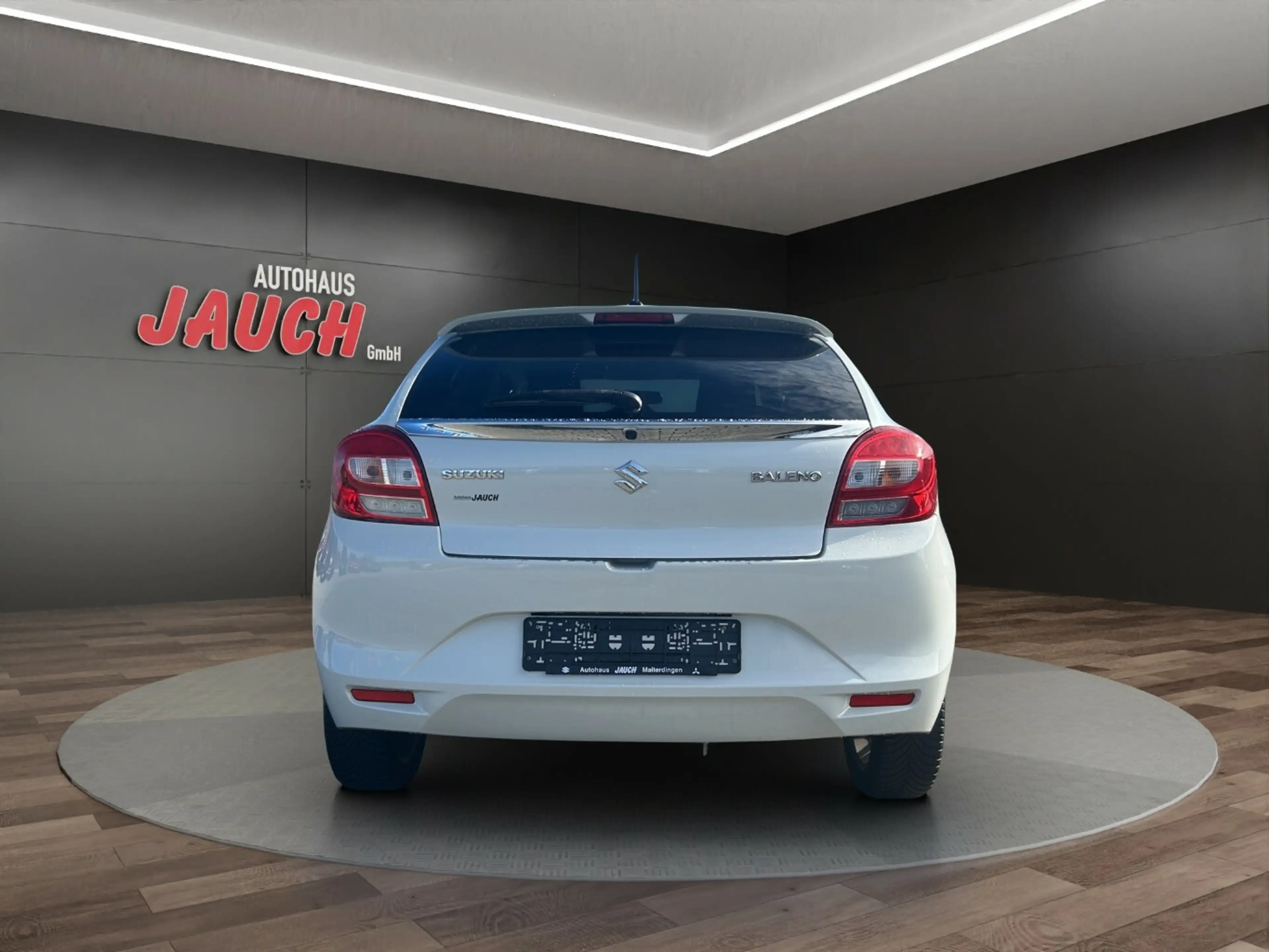 Suzuki Baleno 1.0 5D M/T Boosterjet Comfort — photo 4