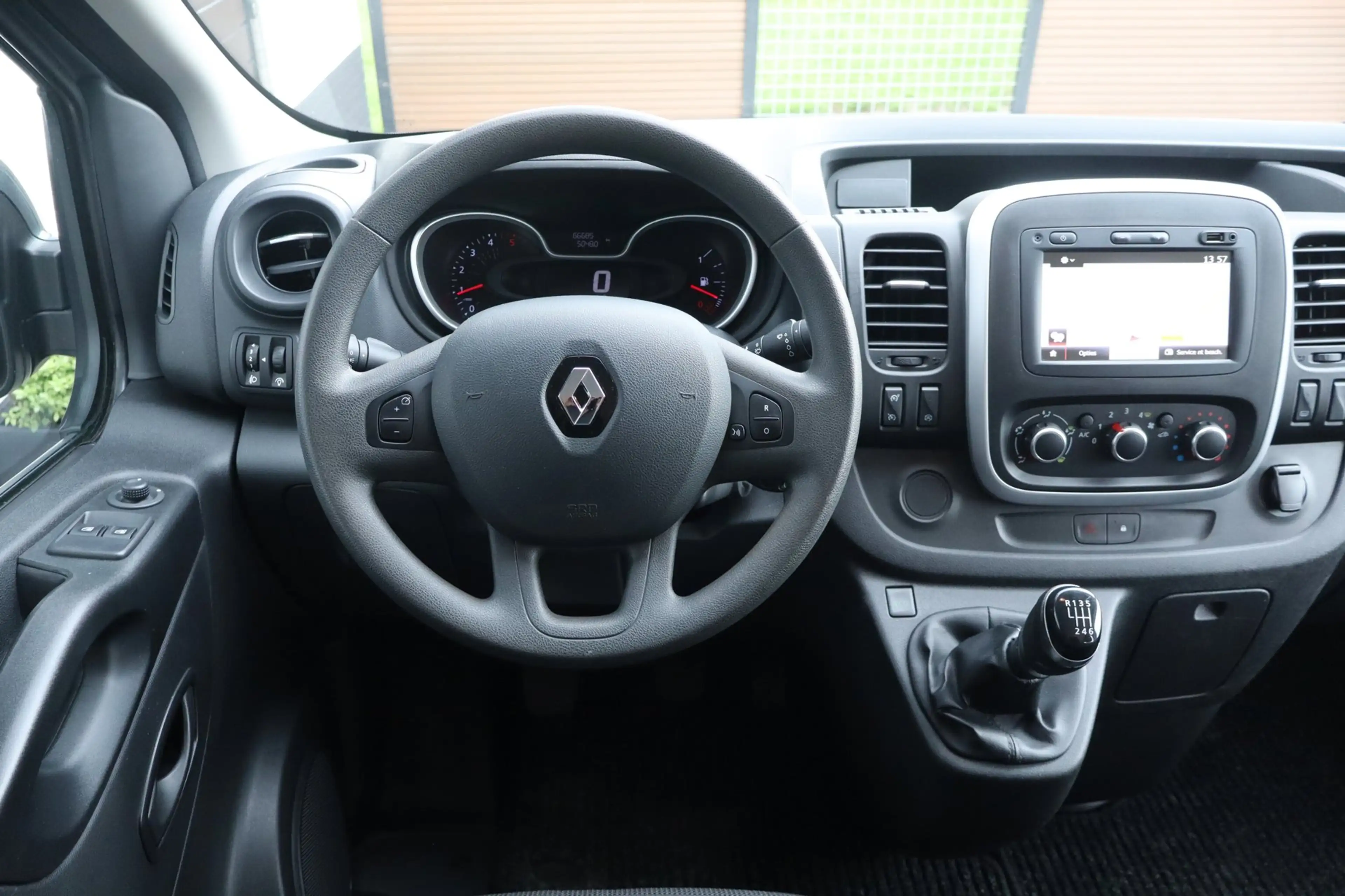Renault Trafic 2.0 dCi 120 T29 L2H1 Dubbele cabine Work Edition - — photo 14