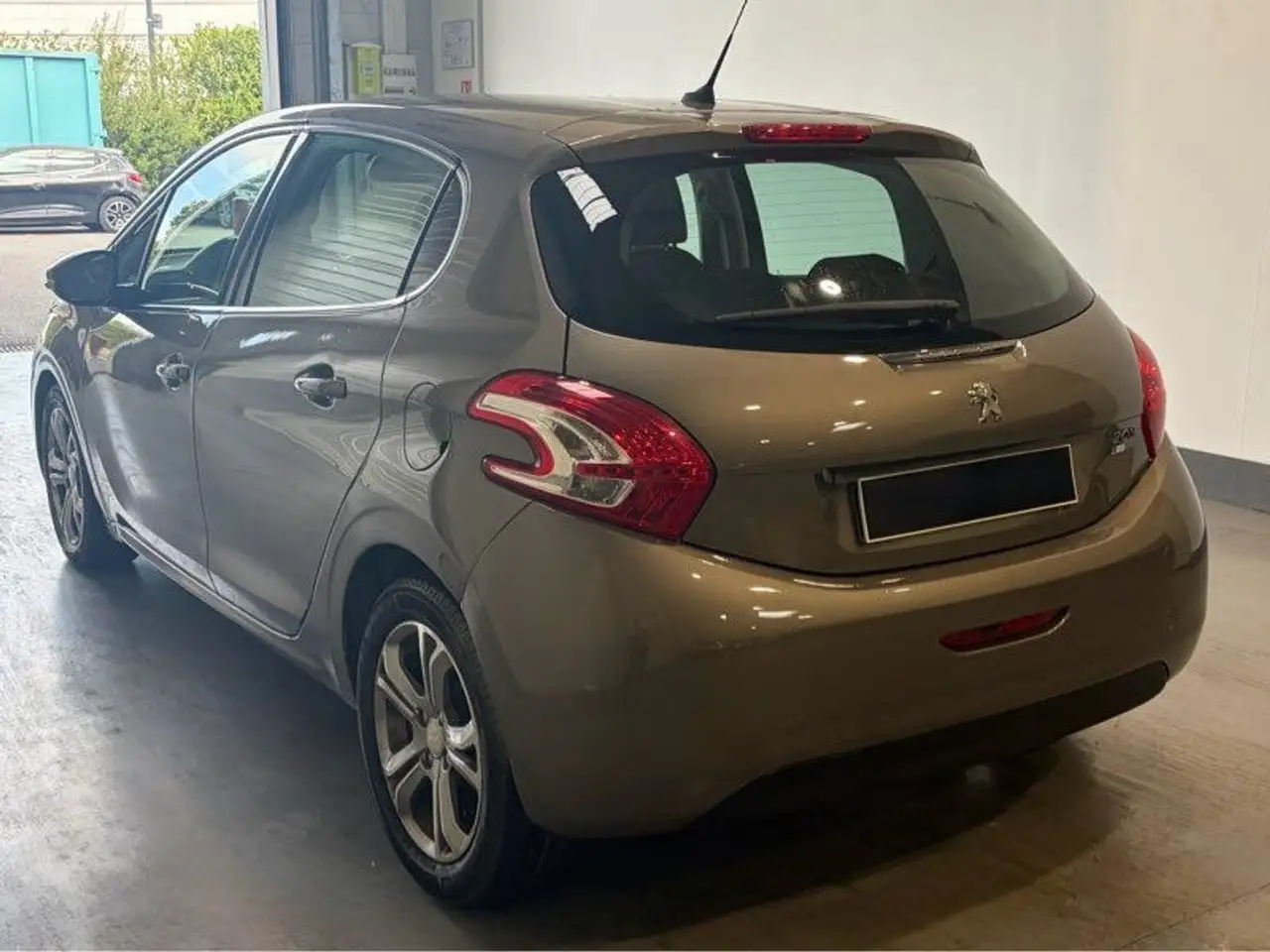 Peugeot 208 208 — photo 5