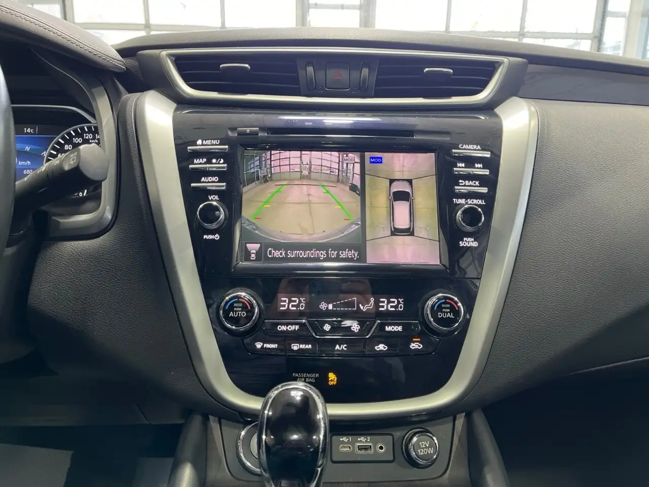 Nissan Murano снимка Nissan Murano